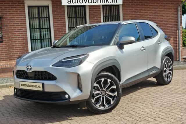 Toyota Yaris Cross (2022) thumbnail 1