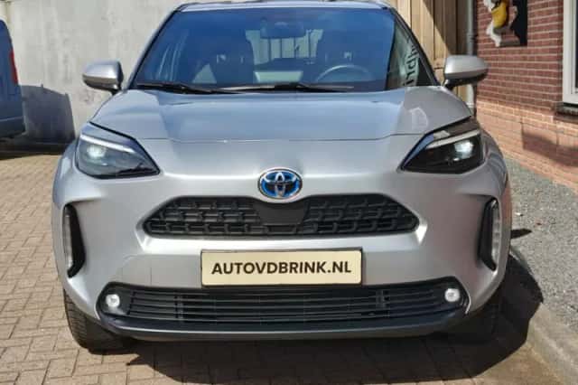 Toyota Yaris Cross (2022) thumbnail 4