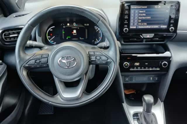 Toyota Yaris Cross (2022) thumbnail 5