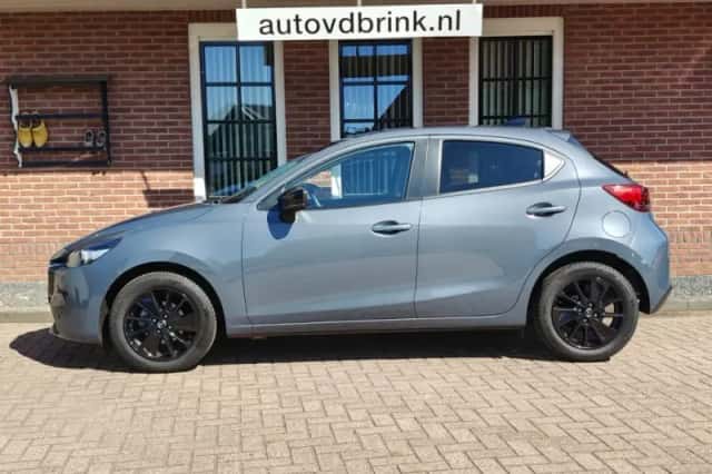 Mazda 2 (2023) thumbnail 2