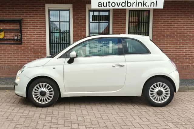 Fiat 500 (2012) thumbnail 2