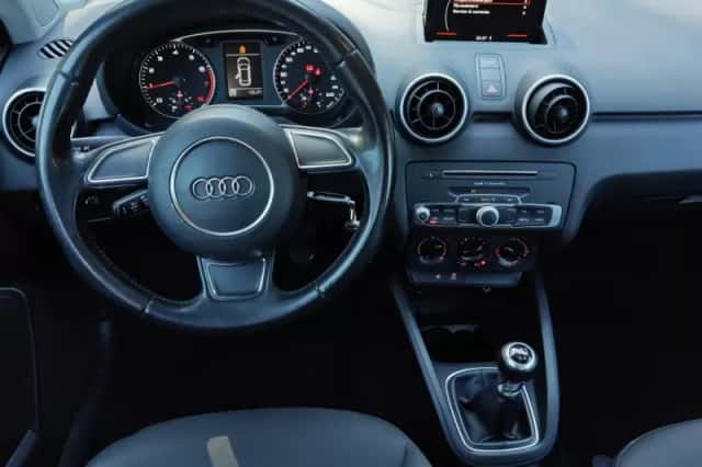 Audi A1 (2015) thumbnail 5