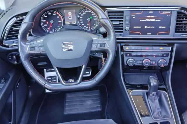 SEAT Leon (2017) thumbnail 5