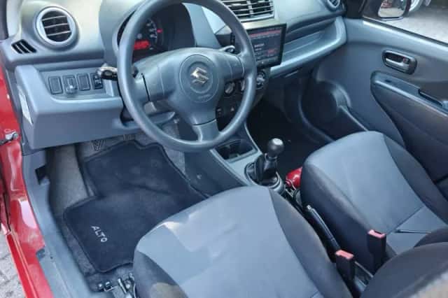 Suzuki Alto (2014) thumbnail 3