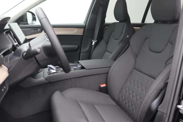 Volvo XC90 (2026) thumbnail 5