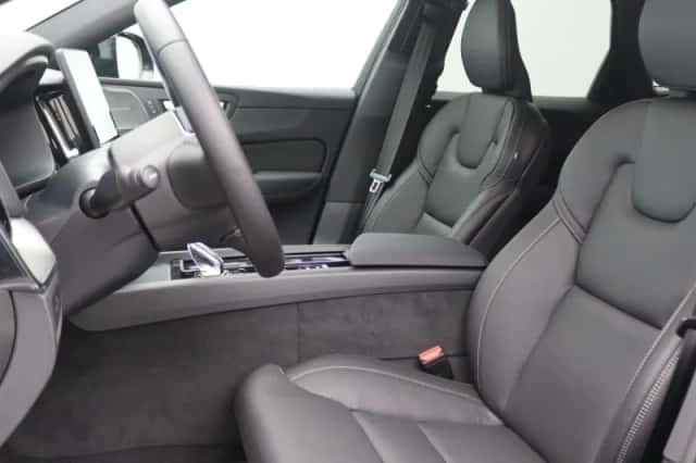 Volvo XC60 (2026) thumbnail 5