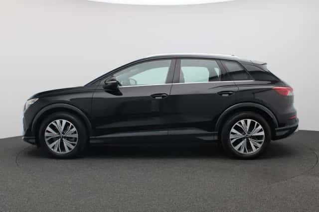 Audi Q4 e-tron (2024) thumbnail 2