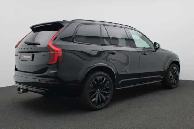Volvo XC90 (2026) thumbnail 3