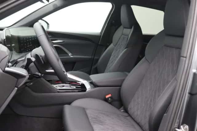 Audi Q5 (2026) thumbnail 5