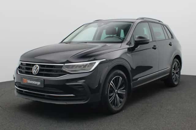 Volkswagen Tiguan (2021) thumbnail 1