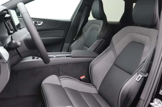 Volvo XC60 (2026) thumbnail 5