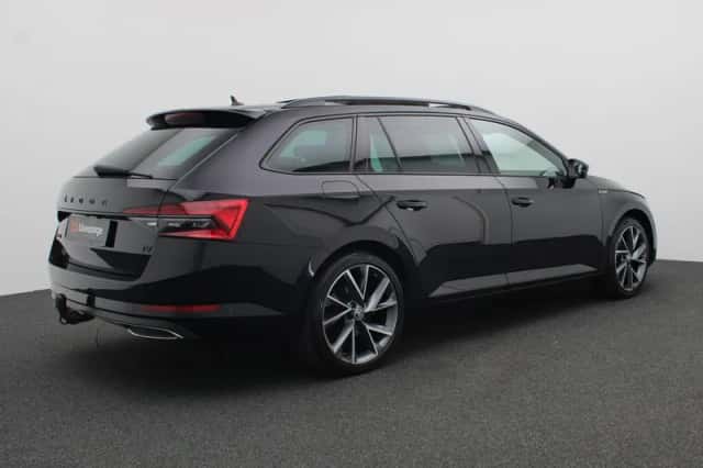 Škoda Superb (2023) thumbnail 3