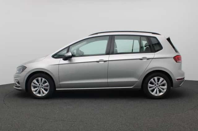 Volkswagen Golf Sportsvan (2018) thumbnail 2