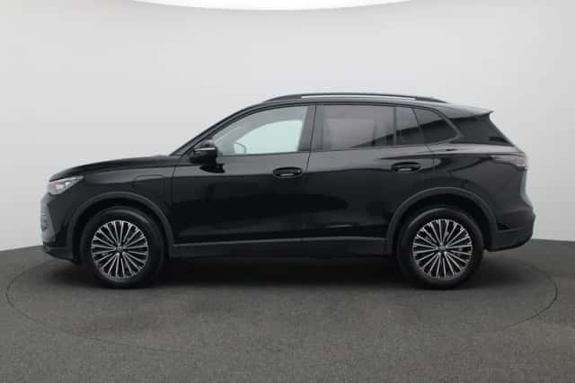 Volkswagen Tiguan (2026) thumbnail 2