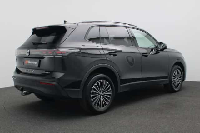 Volkswagen Tiguan (2026) thumbnail 3