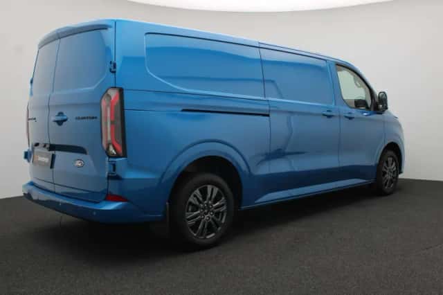 Ford E-Transit Custom (2025) thumbnail 3