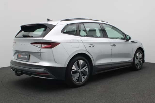 Škoda Enyaq (2023) thumbnail 3