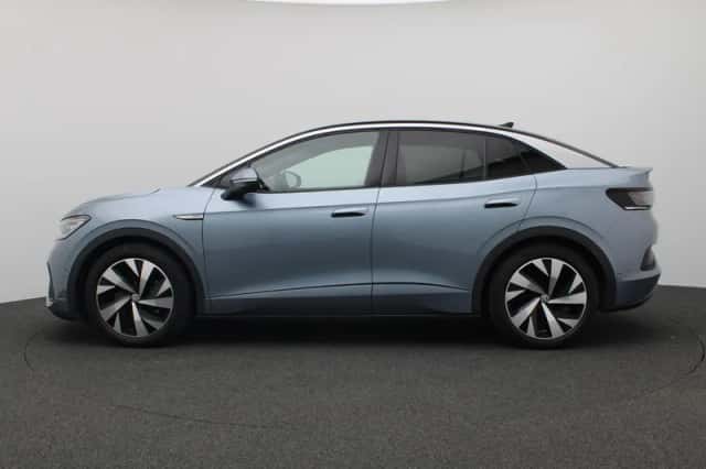 Volkswagen ID.5 (2024) thumbnail 2