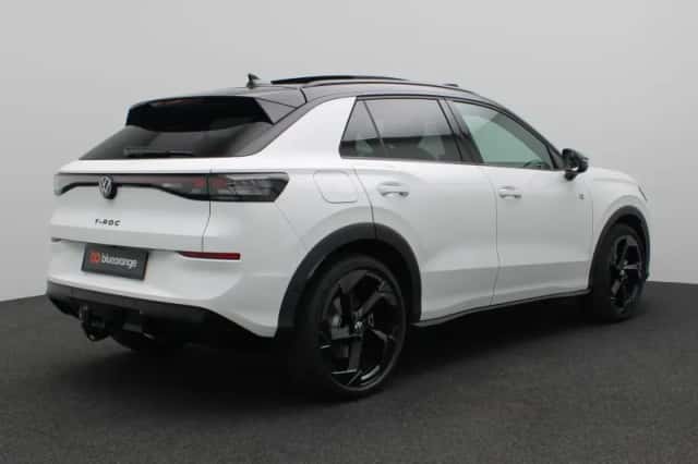 Volkswagen T-Roc (2026) thumbnail 3