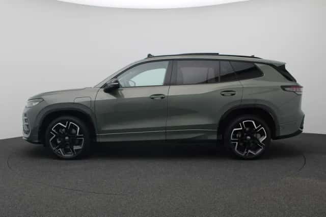 Volkswagen Tayron (2025) thumbnail 2