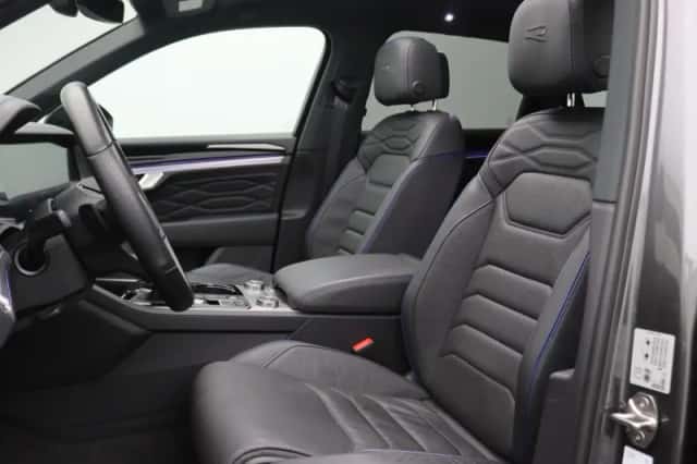 Volkswagen Touareg (2023) thumbnail 5