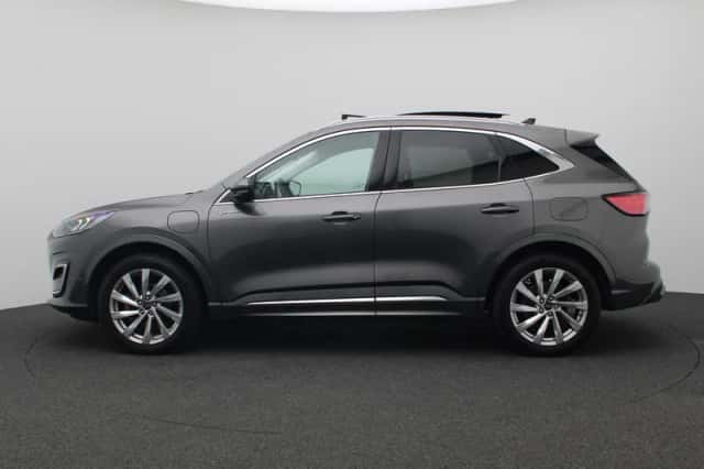 Ford Kuga (2023) thumbnail 2