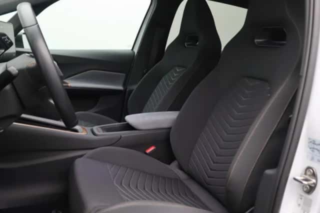 CUPRA Born (2022) thumbnail 5