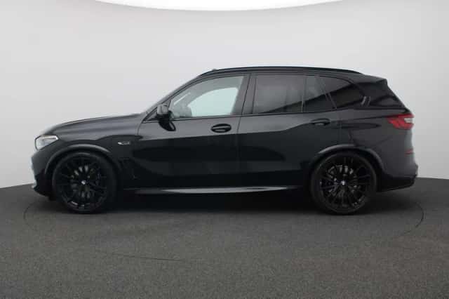 BMW X5 (2022) thumbnail 2