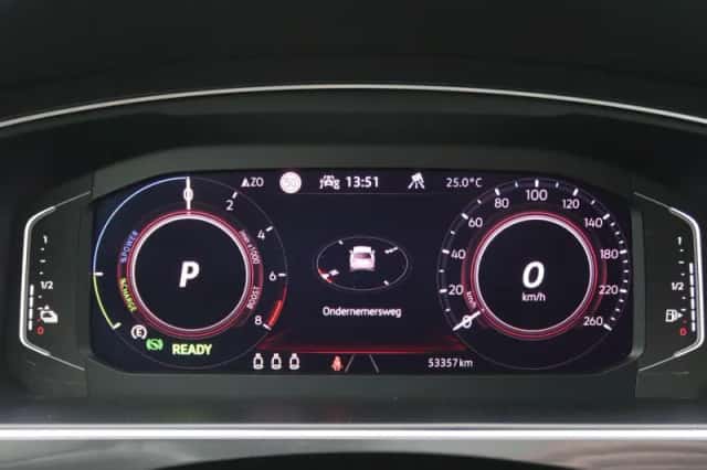 Volkswagen Tiguan (2023) thumbnail 6
