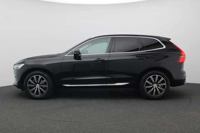 Volvo XC60 (2018) thumbnail 2
