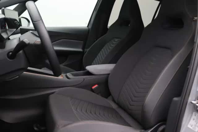 CUPRA Born (2024) thumbnail 5