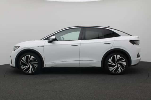 Volkswagen ID.5 (2023) thumbnail 2