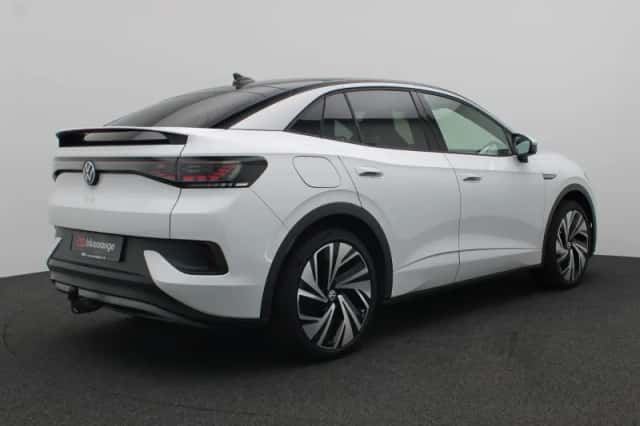 Volkswagen ID.5 (2023) thumbnail 3