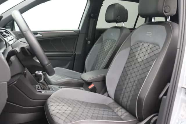 Volkswagen Tiguan (2023) thumbnail 5