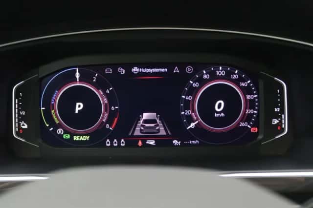 Volkswagen Tiguan (2023) thumbnail 6