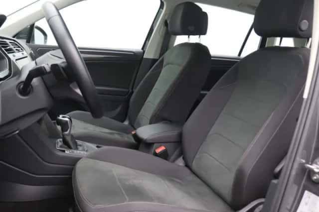 Volkswagen Tiguan (2022) thumbnail 5