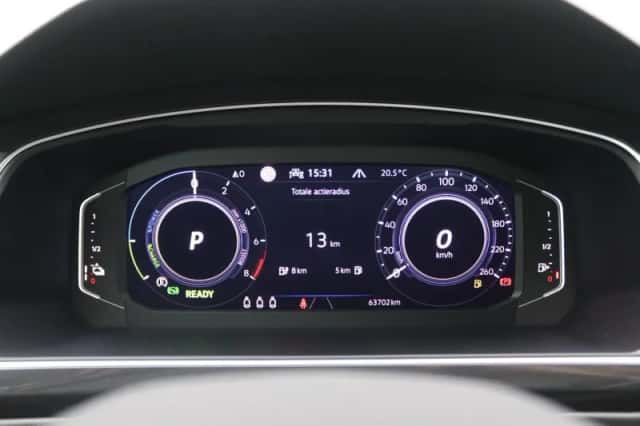 Volkswagen Tiguan (2022) thumbnail 6
