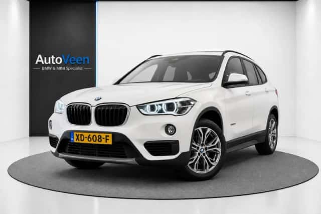 BMW X1 (2016) thumbnail 1
