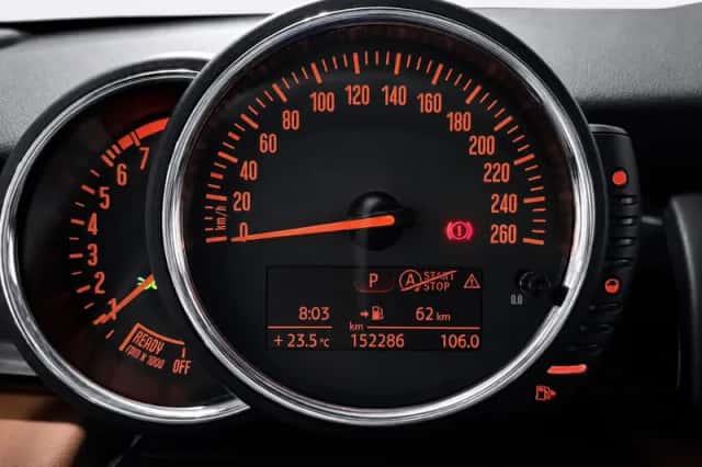 MINI Cooper S (2017) thumbnail 6