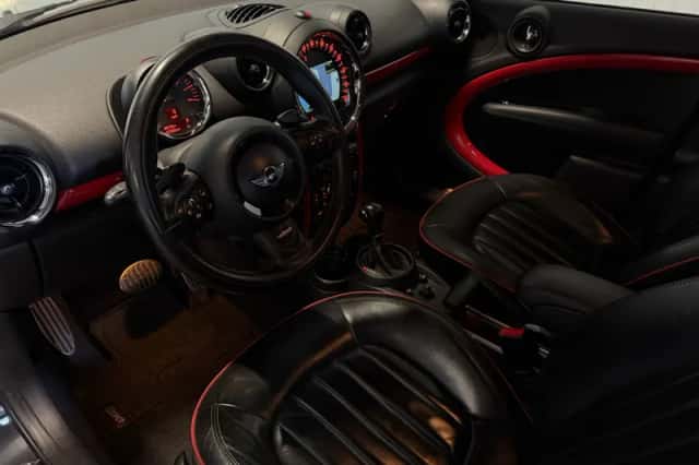MINI Countryman (2013) thumbnail 5
