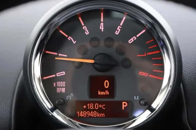 MINI Countryman (2016) thumbnail 6