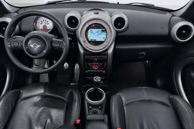 MINI Countryman (2012) thumbnail 4
