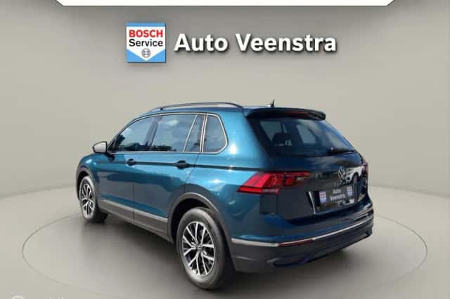 Volkswagen Tiguan (2022) thumbnail 3