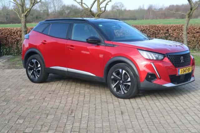 Peugeot 2008 (2020) thumbnail 4