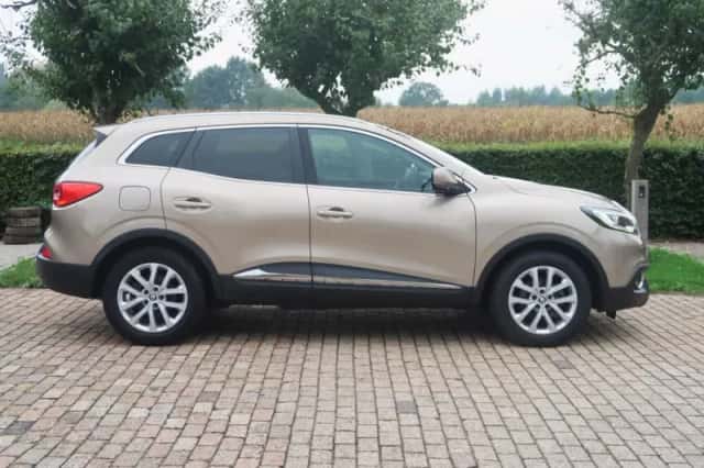 Renault Kadjar (2016) thumbnail 4