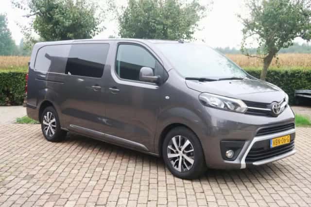 Toyota Proace (2019) thumbnail 3