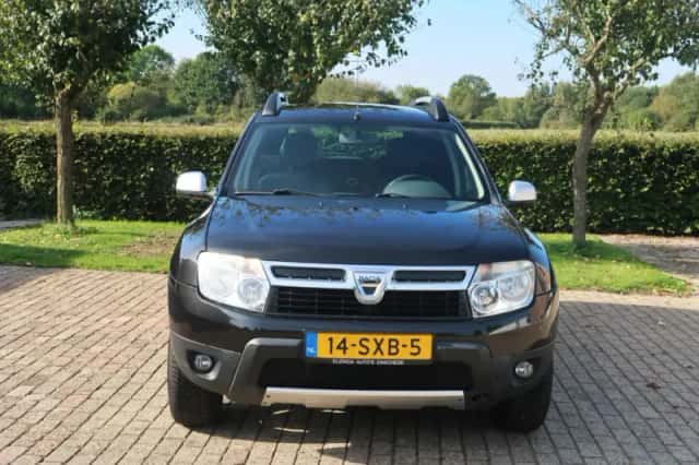 Dacia Duster (2012) thumbnail 2