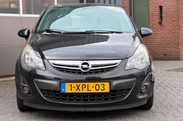 Opel Corsa (2014) thumbnail 5