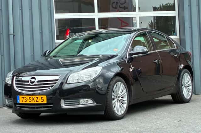 Opel Insignia (2011) thumbnail 1