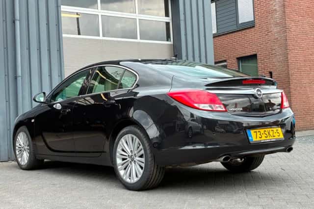 Opel Insignia (2011) thumbnail 4